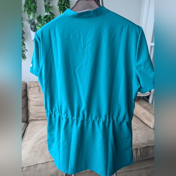 Scrubletics Women's Scrub Top, Size Medium, Green - Picture 2 of 7